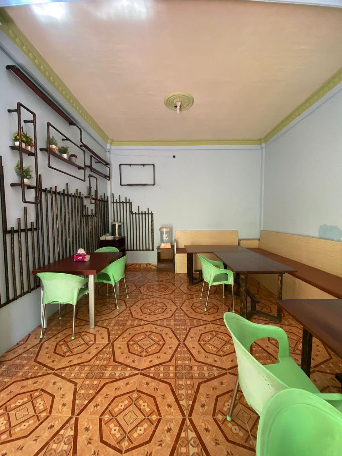 Kurnia Family Homestay & Restaurant! Huu Екстериор снимка